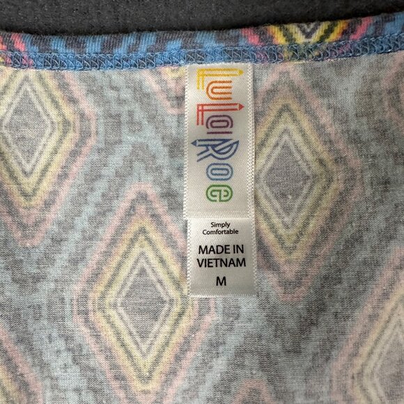 LulaRoe Womens Medium Blue Diamonds Classic T Shirt Scoop Neck Short Sleeve - Picture 3 of 8